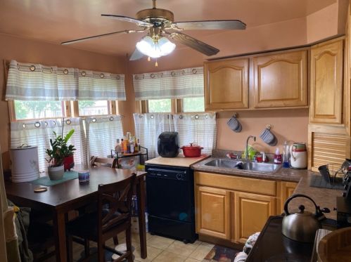 14423 La Salle St, Chicago, IL 60827-2724