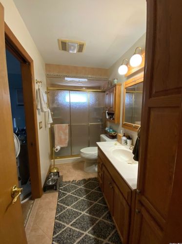 19 Gardenia Dr, Commack NY 11725-4109 exterior