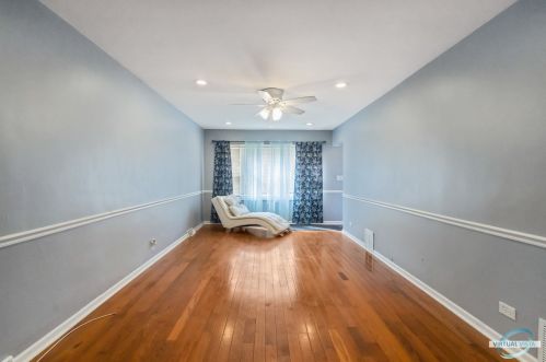 330 117 St, Chicago IL 60655-1540 exterior