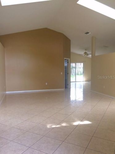 647 Brightview Dr, Lake Mary FL  32746-2326 exterior