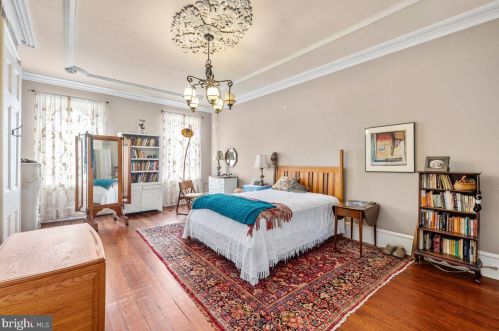 1129 Christian St, Philadelphia PA 19147-3710 exterior