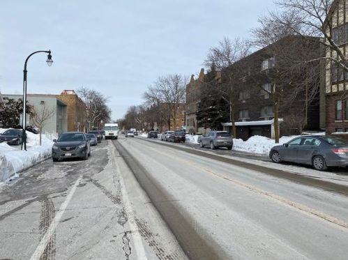 4434 Oakland Ave, Milwaukee WI  53211-1657 exterior