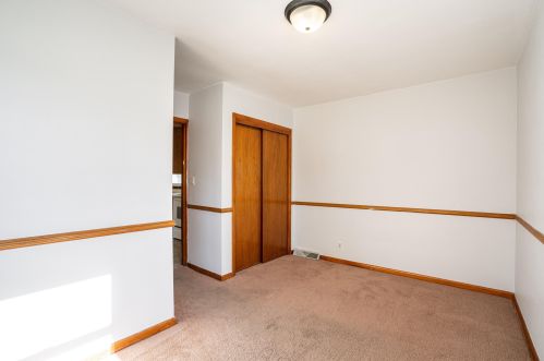 4072 Alexander Ave, Milwaukee WI 53235-4704 exterior