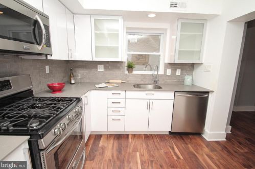 606 American St, Philadelphia PA 19140-5724 exterior