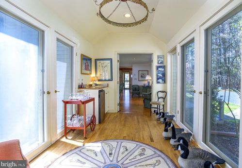 8377 Bozman Neavitt Rd, Saint Michaels MD 21663-2460 exterior