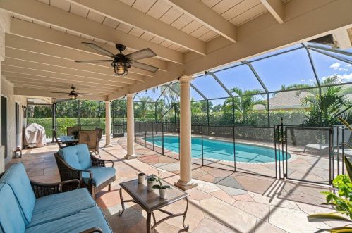 17335 Lake Park Rd, Boca Raton FL 33487-1166 exterior