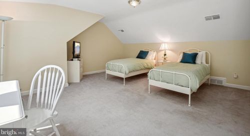 11008 Stanmore Dr, Rockville MD exterior