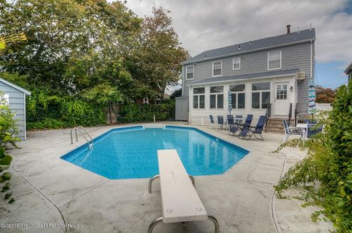 208 New York Ave, Point Pleasant Beach NJ 08742-3337 exterior