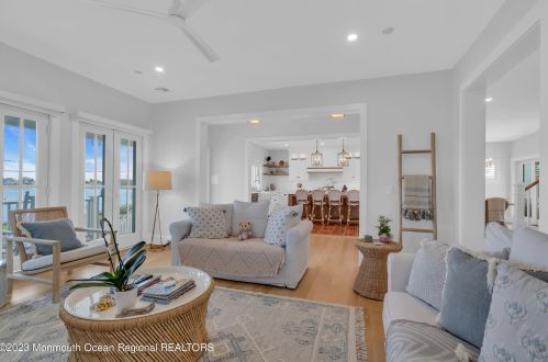 400 Newark Ave, Point Pleasant Beach NJ 08742-4141 exterior