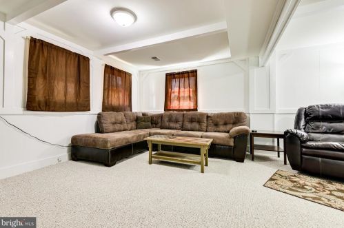 8001 Kidd St, Alexandria VA 22309-1131 exterior