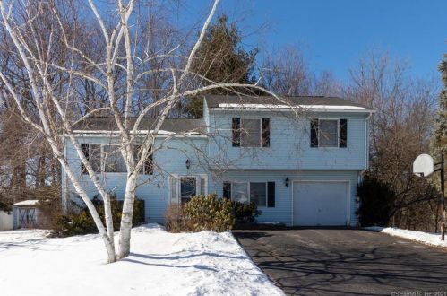 21 Susan Cir, Enfield, CT 06082-5767