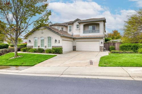 1380 Souza Dr, Folsom CA  95762-7561 exterior