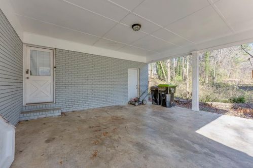 3665 Las Olas Dr, Atlanta GA 30349-2611 exterior