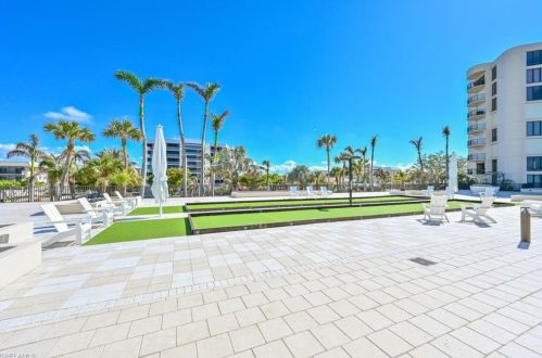 3115 Gulf Shore Blvd, Naples FL 34103-3909 exterior