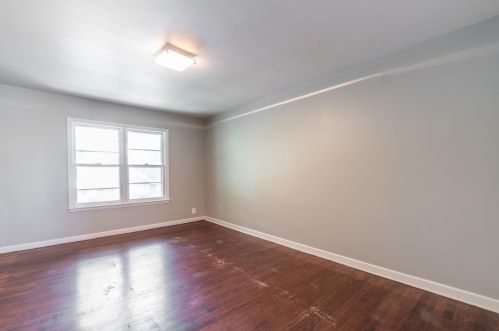 1933 Oklahoma Ave, Milwaukee WI 53207-2953 exterior