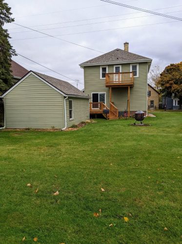 1611 Columbus St, Manitowoc WI 54220-5622 exterior