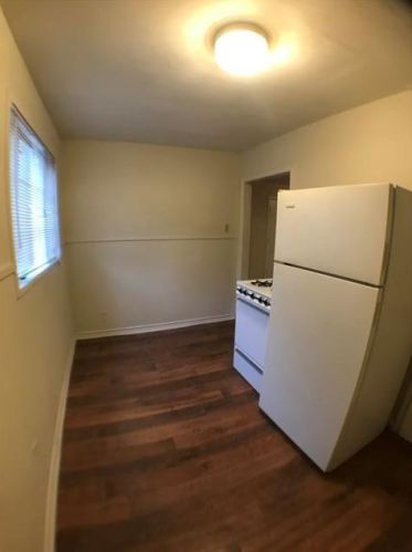 1009 25th 1/2 St, Austin TX  78705-4374 exterior