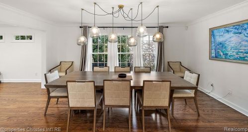 1174 Lakeside Dr, Bham MI 48009-1381 exterior