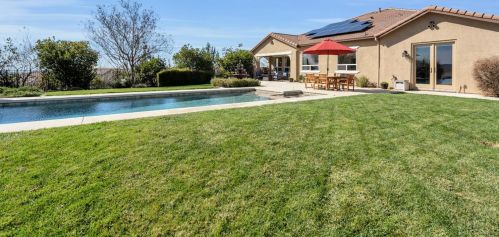 1403 Souza Dr, Folsom CA 95762-7559 exterior