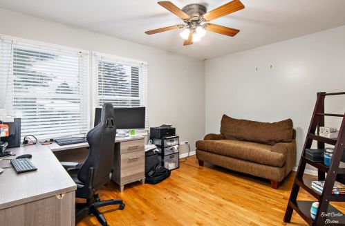 6907 Hillcrest Dr, Bull Valley IL 60012-3217 exterior