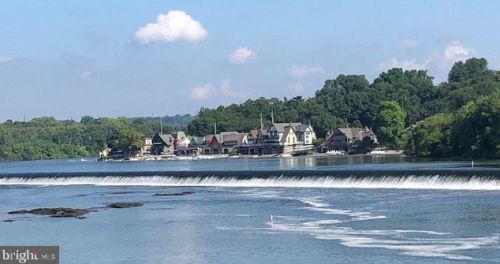 1810 Callowhill St, Philadelphia PA 19130-4110 exterior