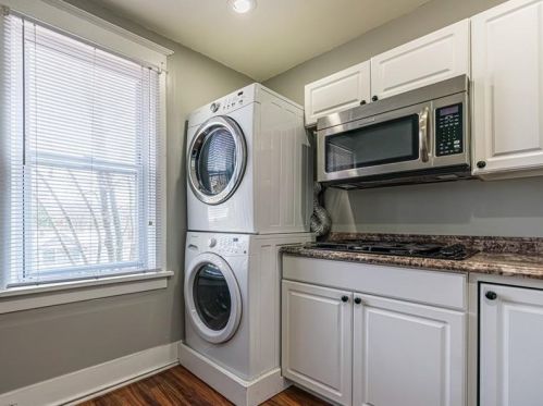 1230 Braddock Ave, Pittsburgh PA 15218-1638 exterior