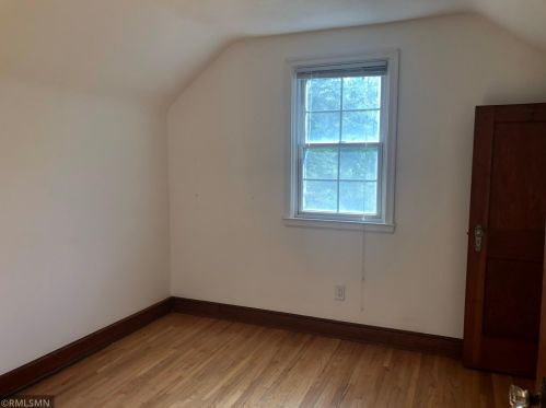 5089 Main St, Maple Plain MN 55359-9430 exterior