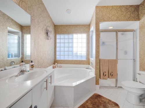 6834 Ashton St, Boynton Beach FL 33437-6040 exterior