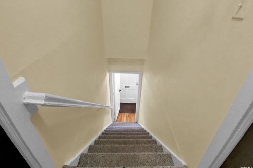 8 Birchwood Dr, Valley Stream NY 11580-1908 exterior