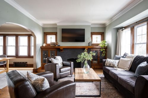 1374 58, Milwaukee WI 53214-5111 exterior