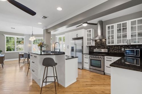 217 Plymouth St, Pittsburgh PA 15211-1233 exterior