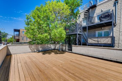 3644 Magnolia Ave, Chicago IL  60613-3821 exterior