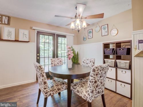 204 Foxtree Dr, Glen Burnie MD 21061-6347 exterior