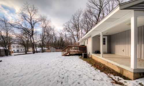 1516 Southlawn Dr, Wyoming MI exterior