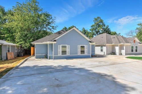 1038 Dubois St, Denison TX  75020-7912 exterior