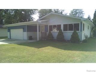 839 Townsend Cres, Algonac, MI 48001-1621