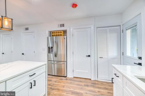 1233 16th St, Washington DC  20002-2501 exterior