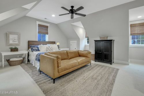 8 Berkeley Ct, Bluffton SC 29910-4839 exterior