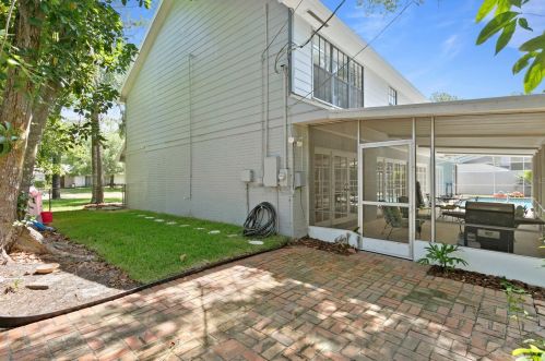 708 Grand Cir, Tampa FL  33617-7844 exterior