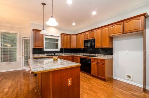 3995 Canterbury Walk Dr, Duluth GA 30097-8118 exterior