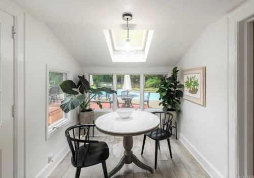 97-105 Kingwood Park, Poughkeepsie NY  12601-5448 exterior