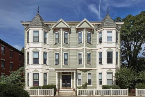 38 Linden St, Brookline MA  02445-7301 exterior
