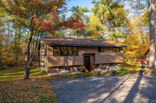 1765 Moss Rdg Rd, Ely MN 55731-9705 exterior