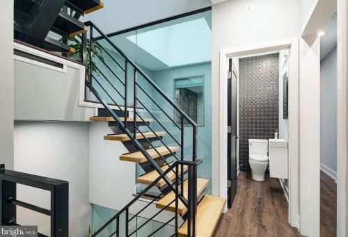 1313 29 St, Philadelphia PA 19121-4503 exterior