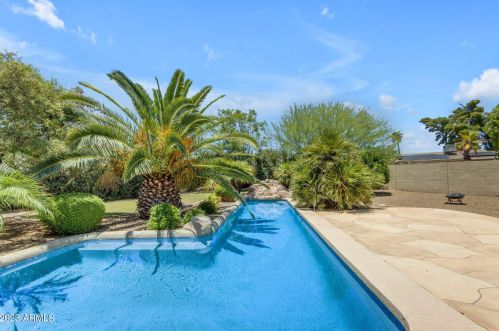 13220 40 Way, Phoenix AZ 85050-7233 exterior