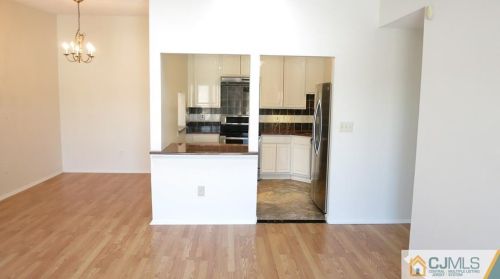 363 Lancaster Ct, Piscataway NJ  08854-6224 exterior