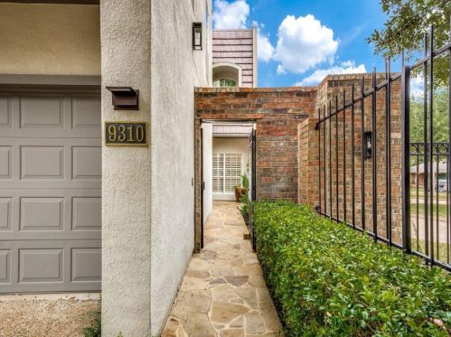 9310 Esplanade Dr, Dallas, TX 75220-5038