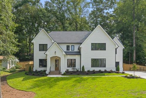 3918 Flowerland Dr, Atlanta GA  30319-1806 exterior