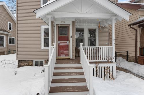 1124 72nd St, Milwaukee, WI 53214-3118