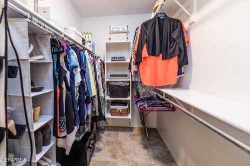 1863 Peach Tree Dr, Chandler AZ 85249-8917 exterior